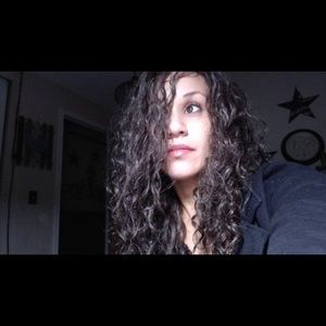 Meet your Posher, Keyla